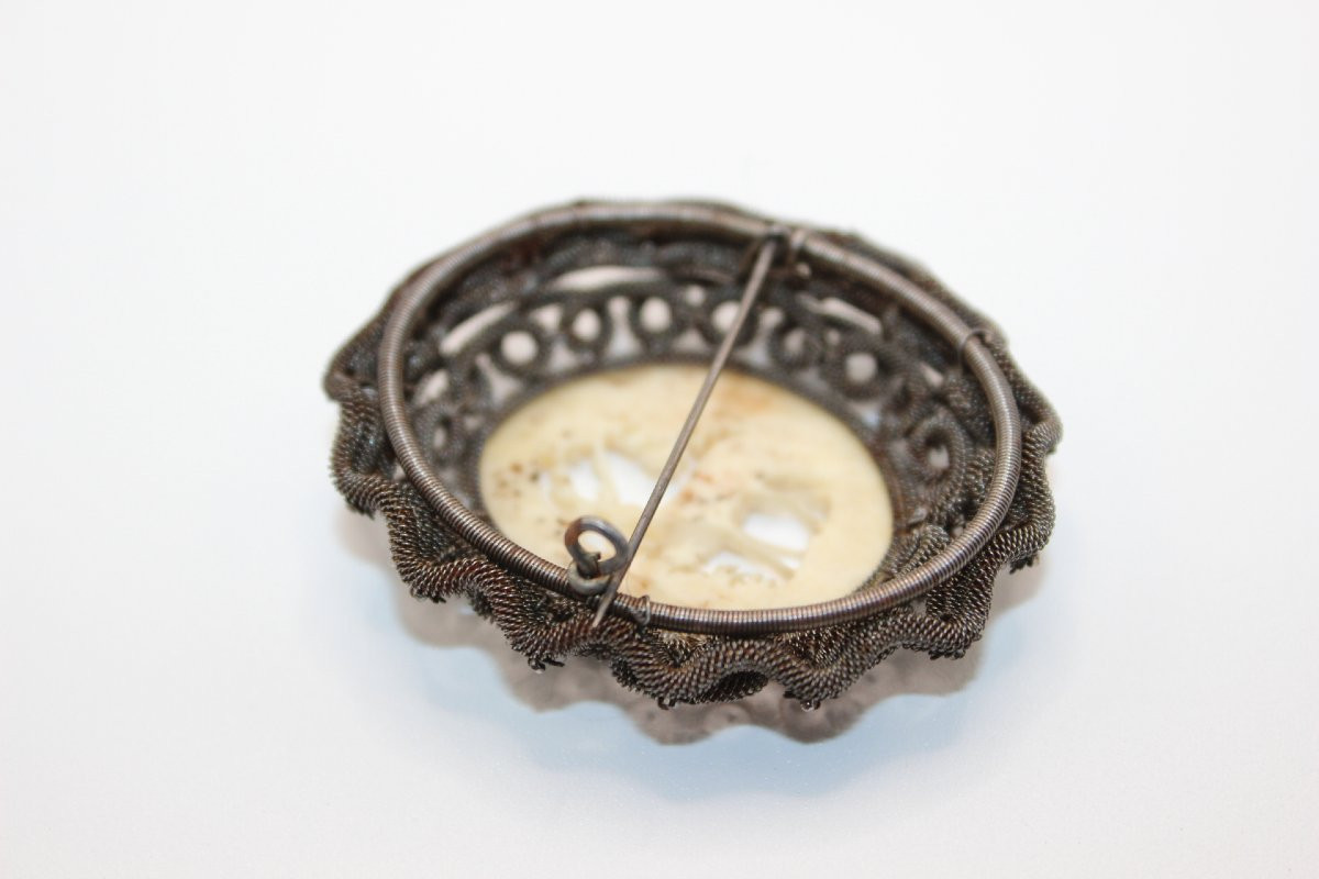 Steel And Carved Bone Brooch With Deer Circa 1900-photo-3