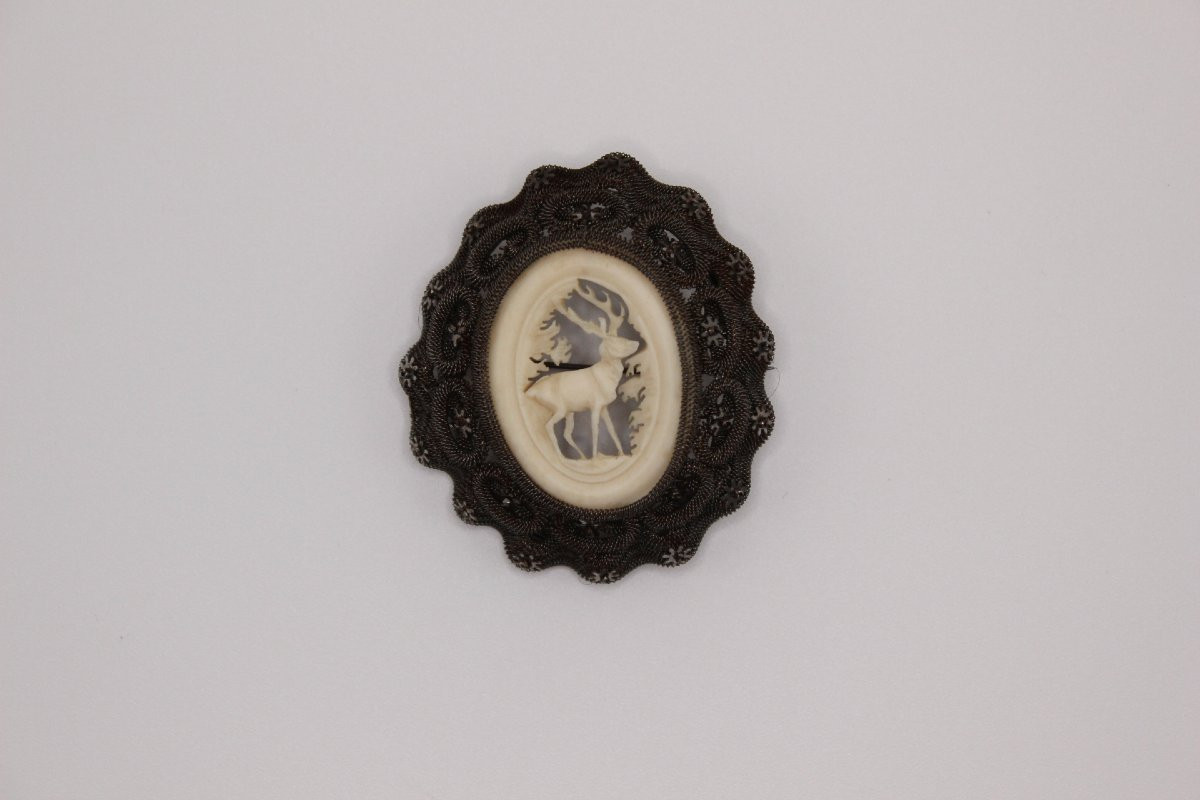 Steel And Carved Bone Brooch With Deer Circa 1900-photo-4