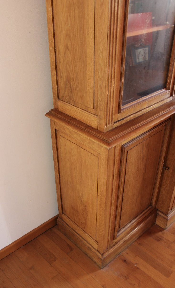 Bibliothèque en Chêne Clair à ressaut vers 1900-photo-3