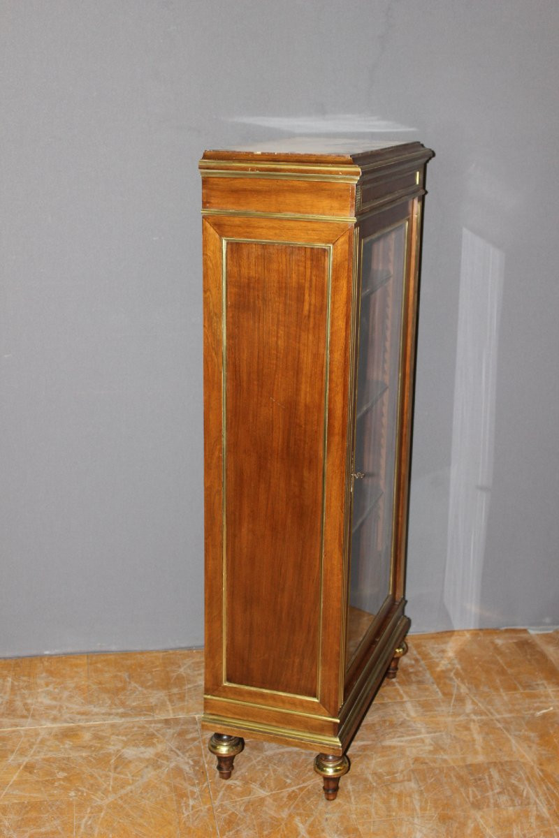 Louis XVI Style Walnut Display Cabinet, 19th Century-photo-4