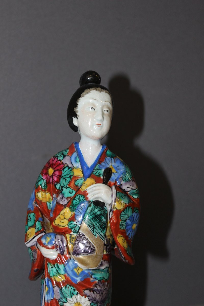 Statuette représentant une jeune Japonaise en Kimono vers 1900-photo-6