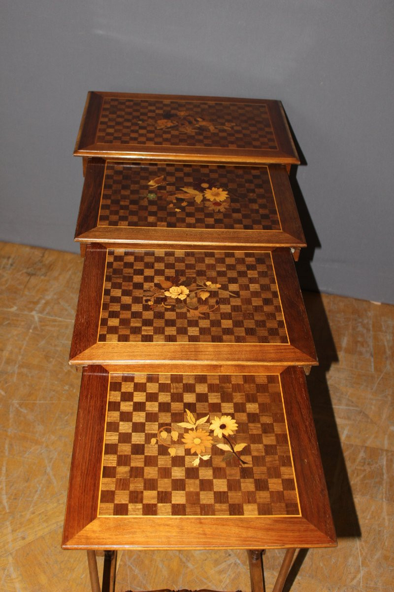 Suite de Quatre Tables Gigognes en Marqueterie de Fleurs vers 1900-photo-2