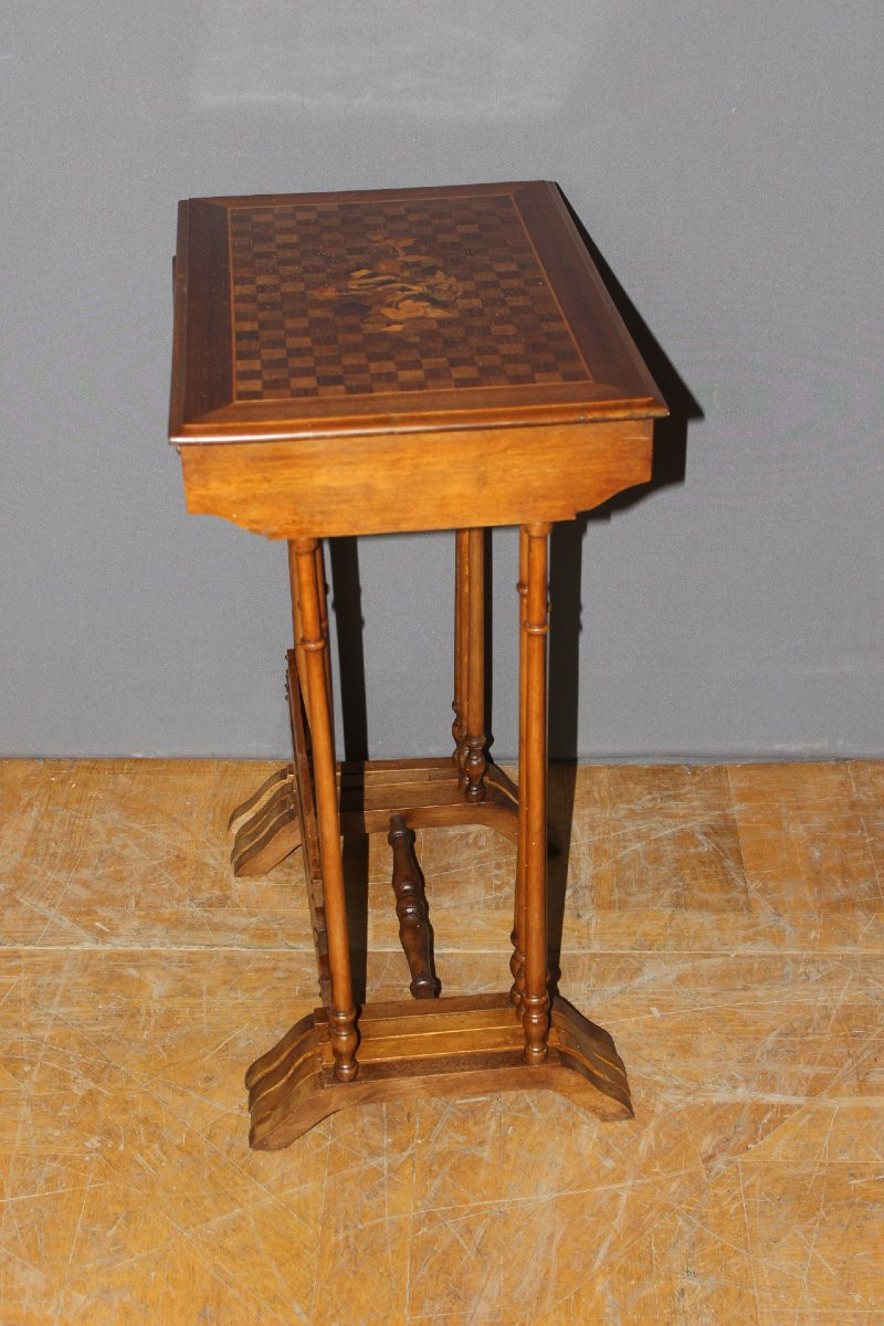 Suite de Quatre Tables Gigognes en Marqueterie de Fleurs vers 1900-photo-4