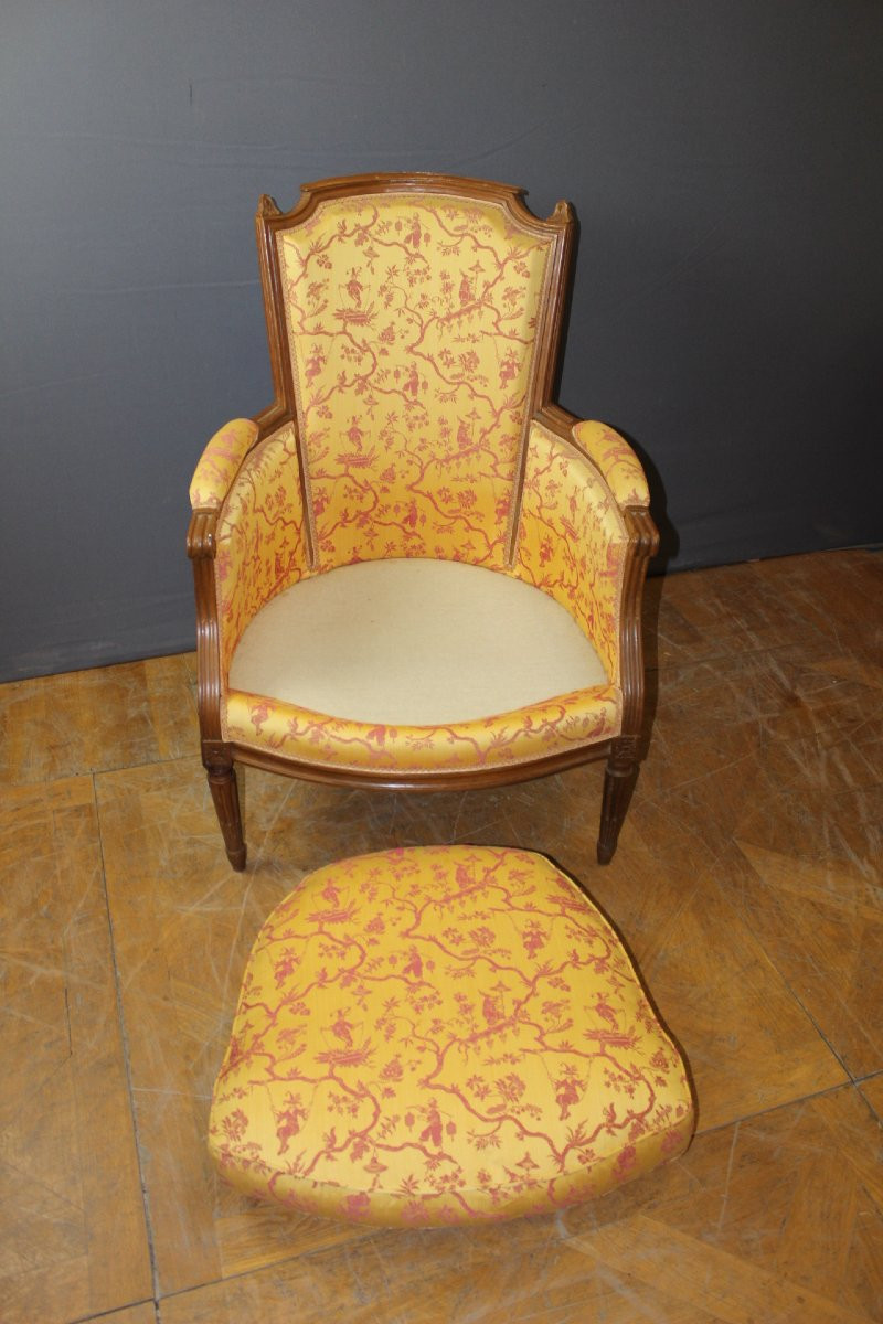 Pair Of Louis XVI Bergère Armchairs In Late 18th-century Walnut-photo-5