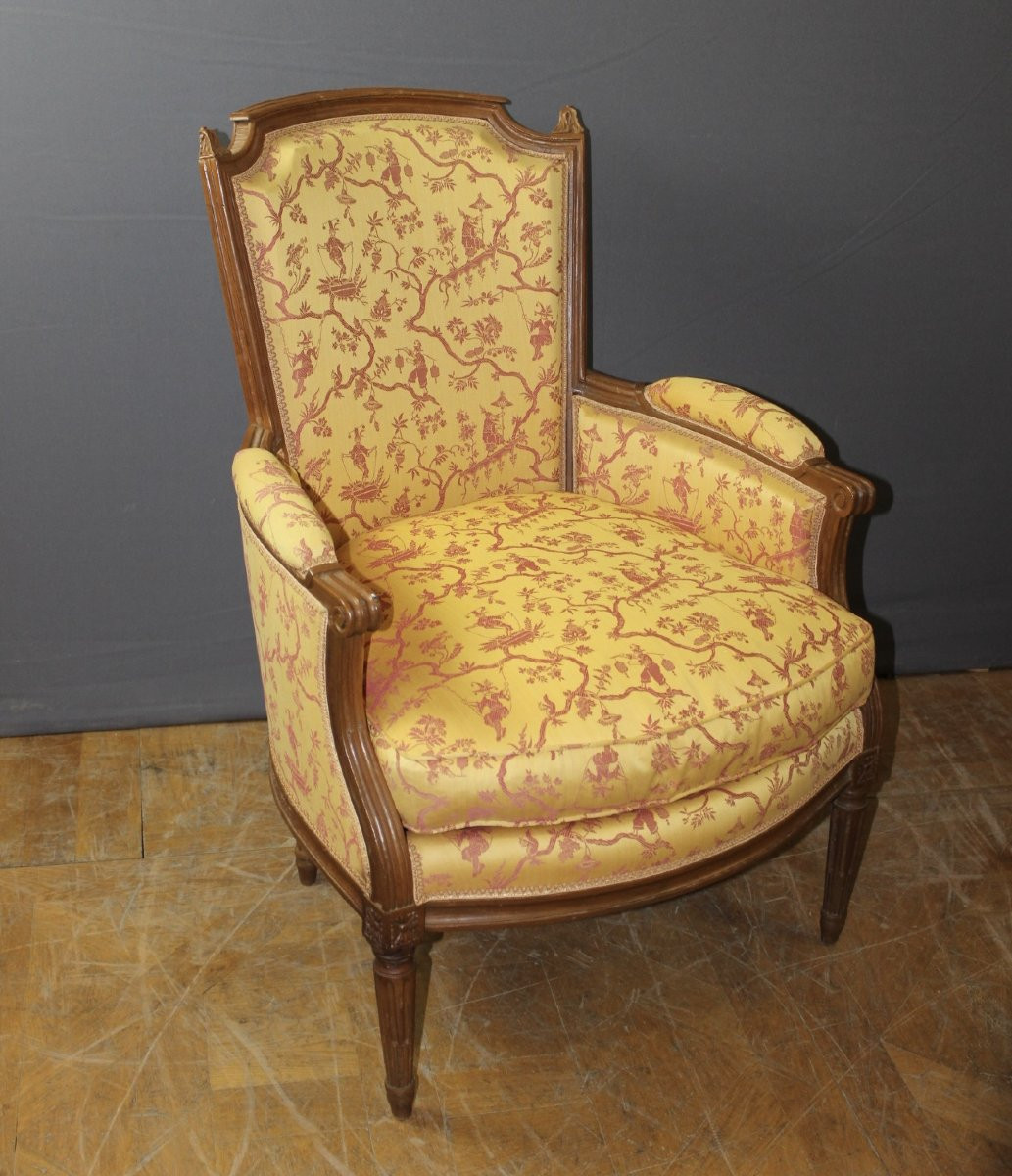 Pair Of Louis XVI Bergère Armchairs In Late 18th-century Walnut-photo-6