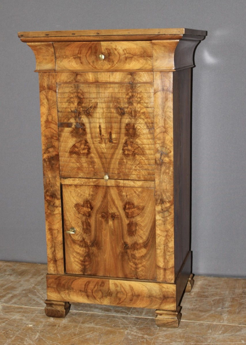 Chevet d'époque Restauration en Noyer XIX