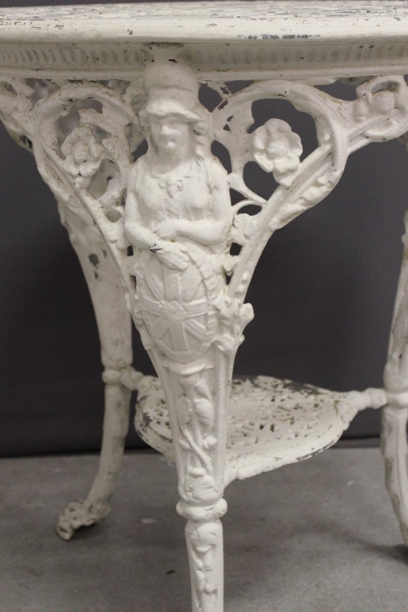 Salon de jardin en fonte à décor de femmes XXe-photo-4