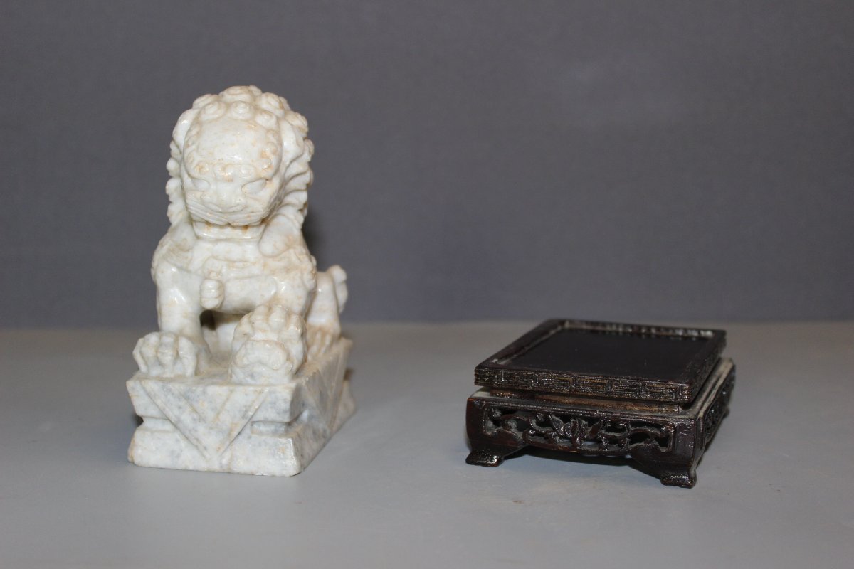 Pair Of Fô Dogs Carved From Hard Stone, China -photo-2