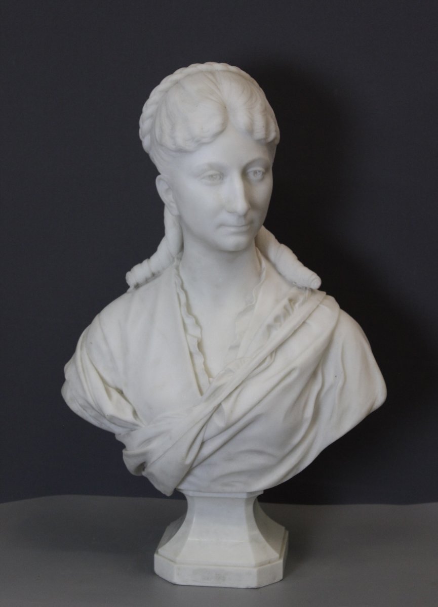 Important Buste de Femme en marbre de Carrare par HF Iselin XIX