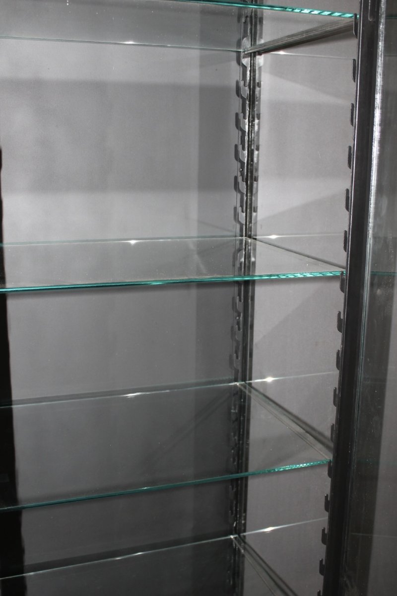 Vitrine en fer laqué noir vers 1950-photo-3