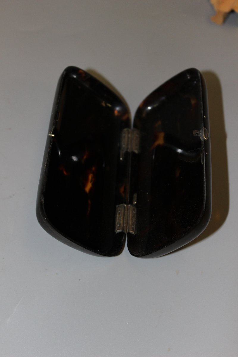 19th-century Tortoiseshell Case With Ivory Inlay-photo-1