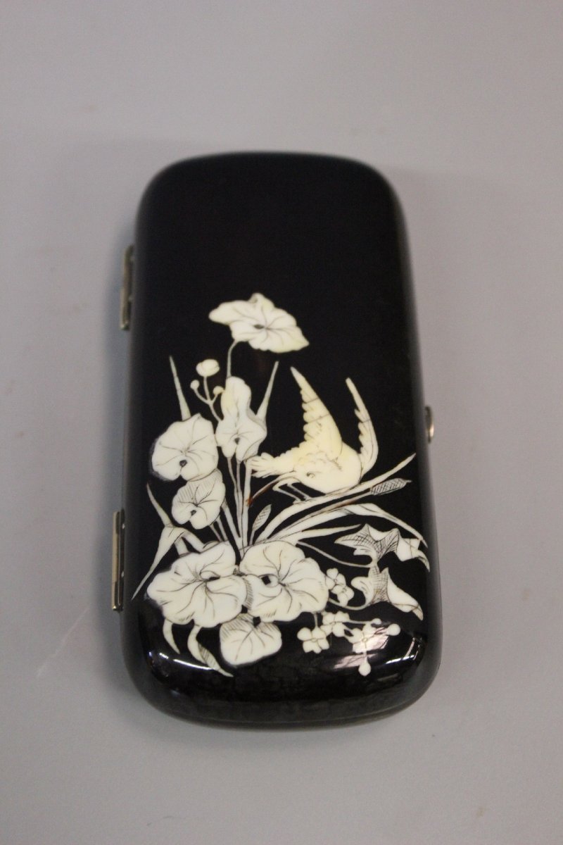 19th-century Tortoiseshell Case With Ivory Inlay-photo-7