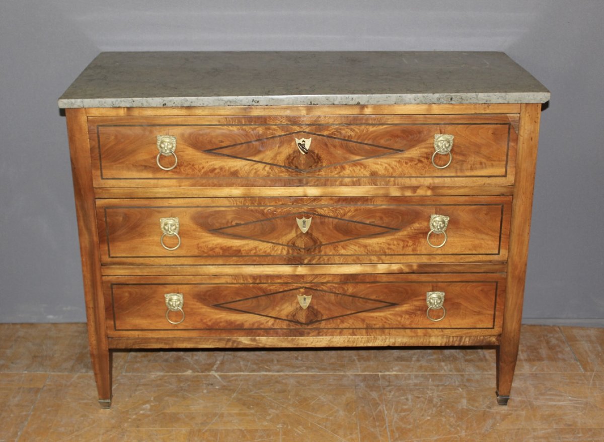 Late 18th-century Directoire-style Chest Of Drawers In Walnut