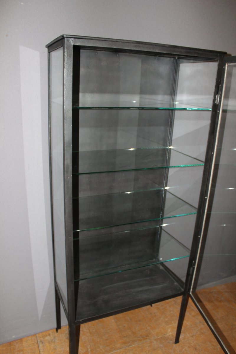 Vitrine en fer laqué noir vers 1920-photo-2