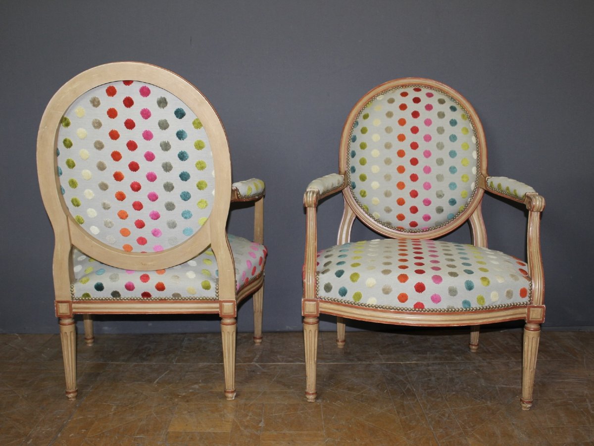 Pair Of Louis XVI-style Medallion Armchairs  -photo-2