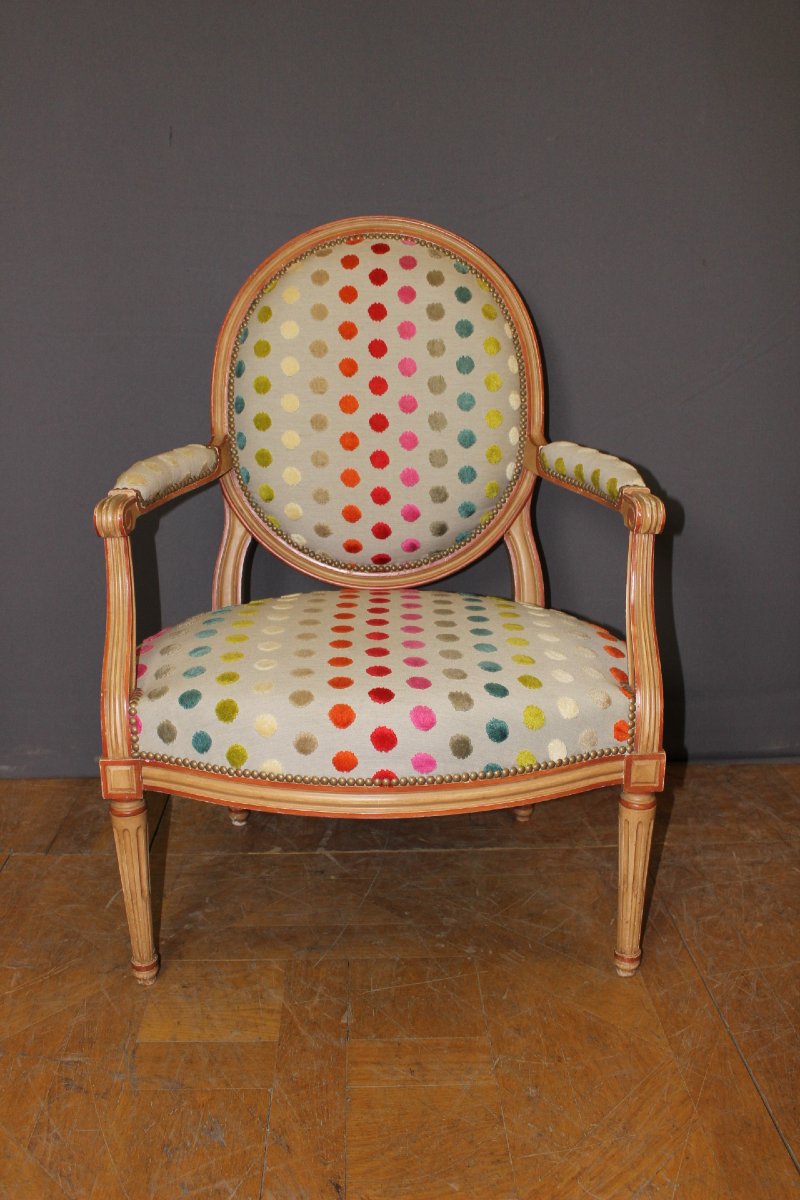 Pair Of Louis XVI-style Medallion Armchairs  -photo-4
