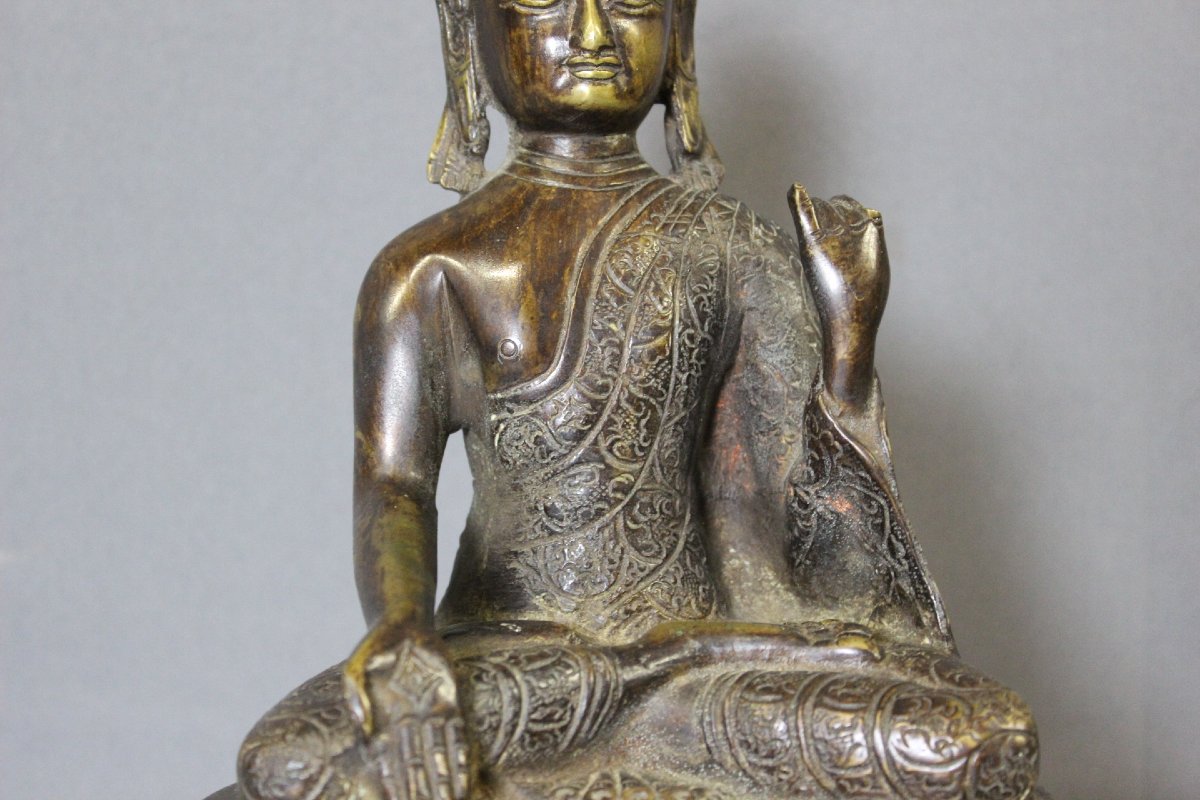 Bouddha Amoghasiddhi en Bronze , Népal , XIXe-photo-4