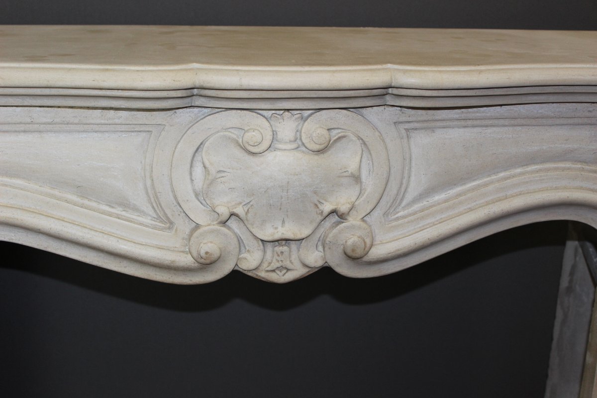 Cheminée Louis XV en pierre sculptée XX-photo-3