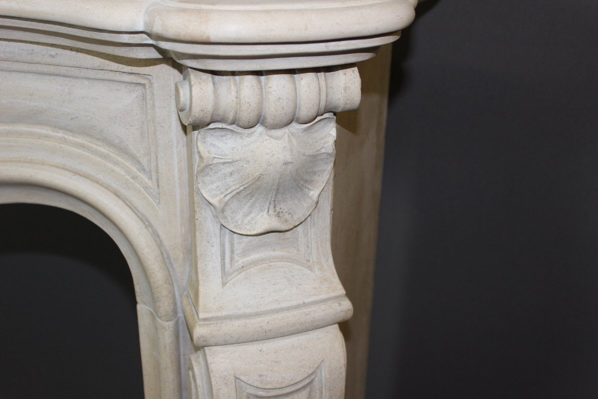 Cheminée Louis XV en pierre sculptée XX-photo-2