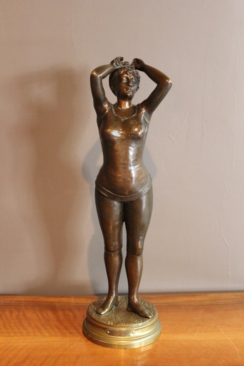 Bronze Figurant Une Baigneuse 1900