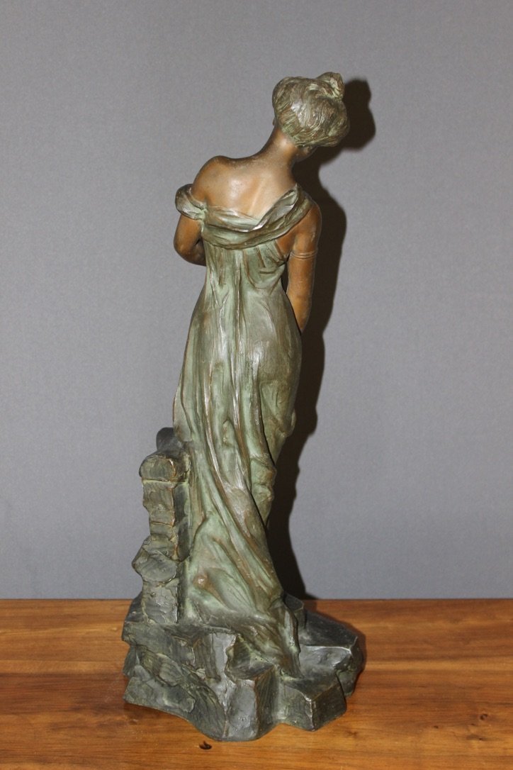 Sculpture Représentant La Femme à La Cruche Par Foretay-photo-3