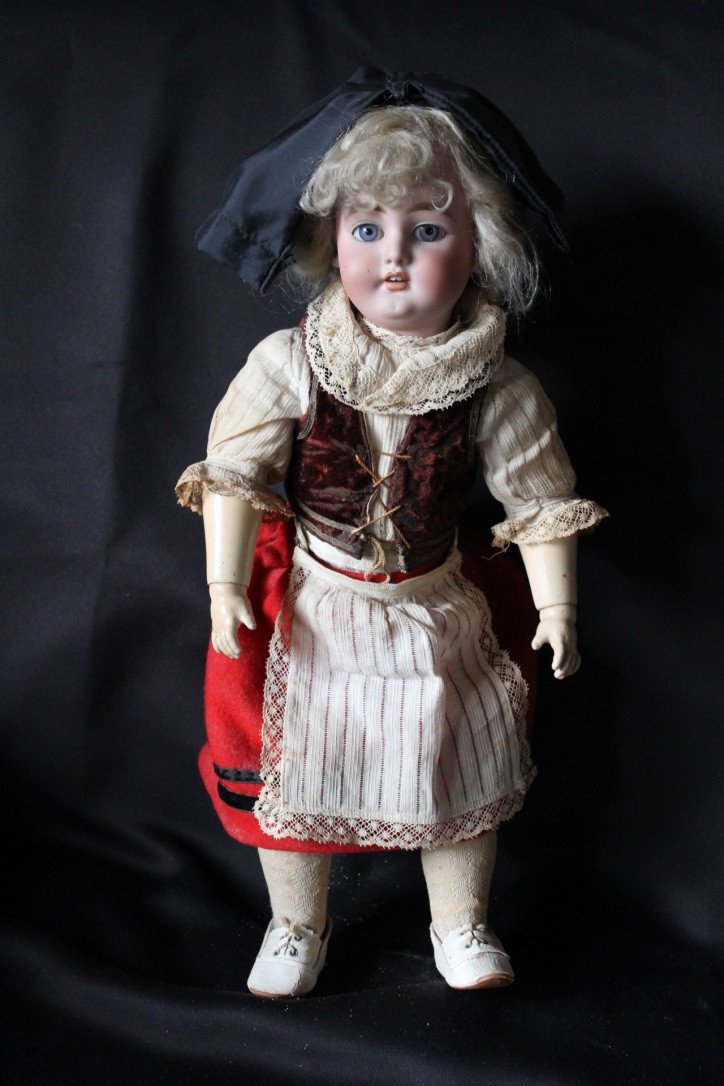 Porcelain Head Doll S & C Number 7-photo-2