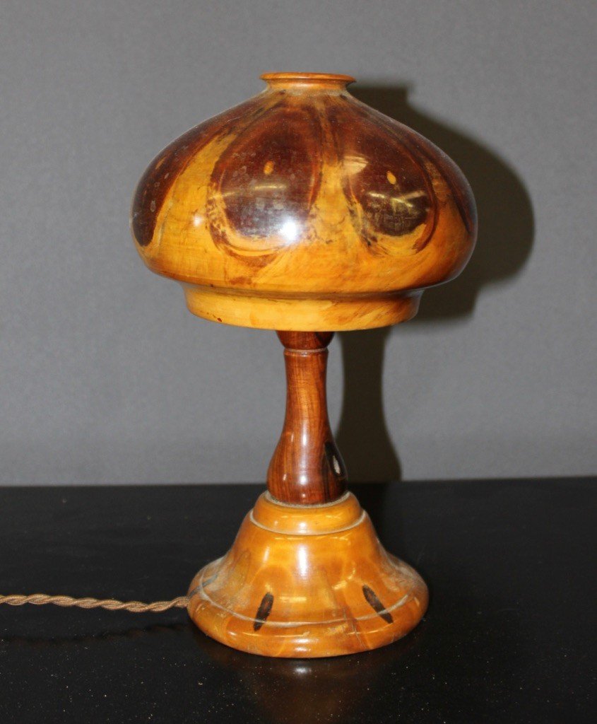 Lampe Ou Veilleuse En Bois Tourné 1900