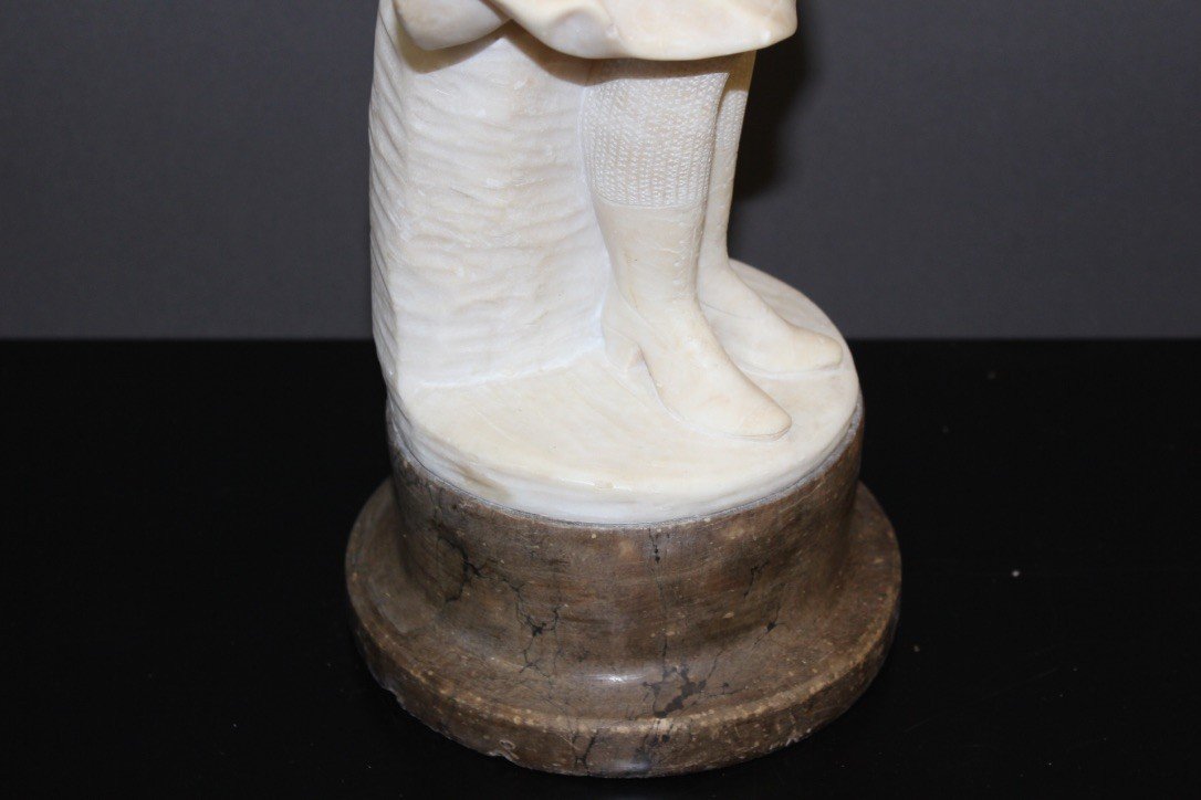 Alabaster Sculpture Representing A Young Woman With Roses Around 1900-photo-4