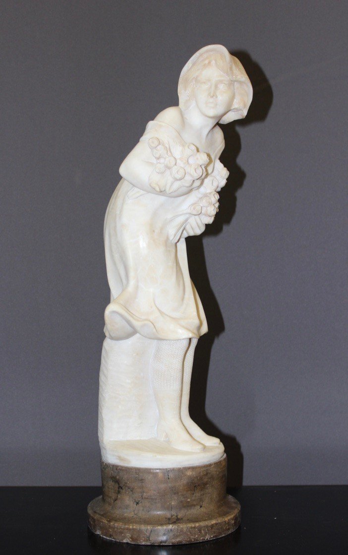 Alabaster Sculpture Representing A Young Woman With Roses Around 1900