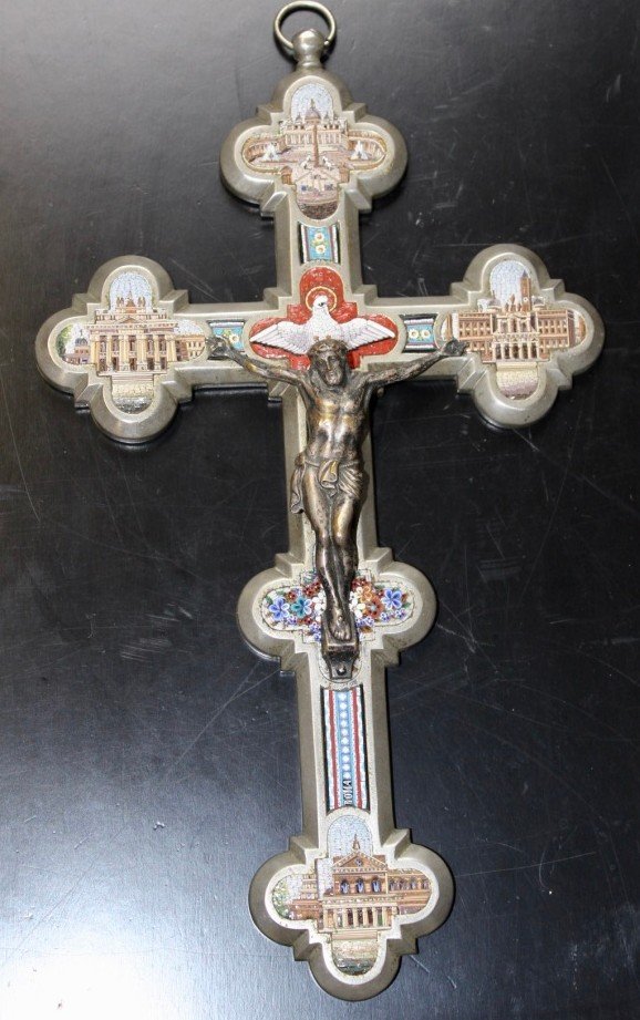 Crucifix En Micro-mosaïques Représentant Des Monuments De Rome Par Stocker 