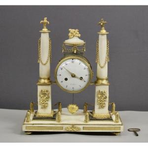 Pendule Portique d'époque Louis XVI marquée Collard 