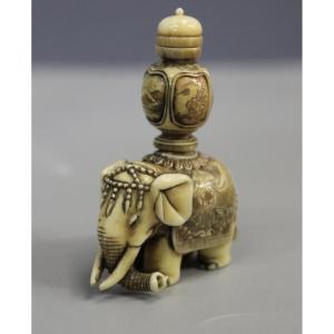 Eléphant en Ivoire formant Tabatière , Japon vers 1900