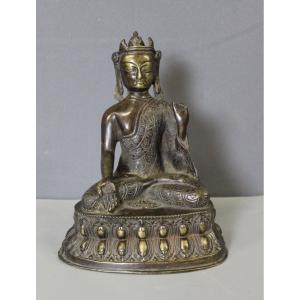 Bouddha Amoghasiddhi en Bronze , Népal , XIXe