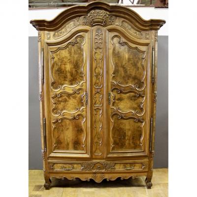 Bressane Cabinet With Curved Cornice XVIII