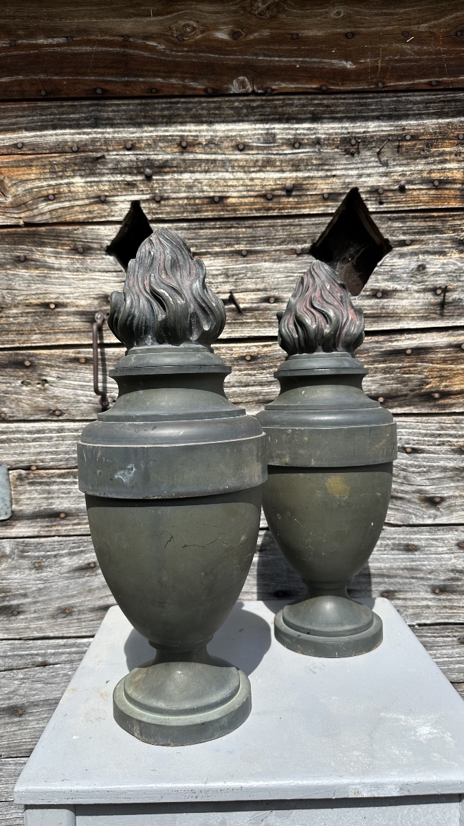 Pair Of Large Solid Bronze Covered Vases With Flame Decoration - Late 19th Century, Style-photo-2