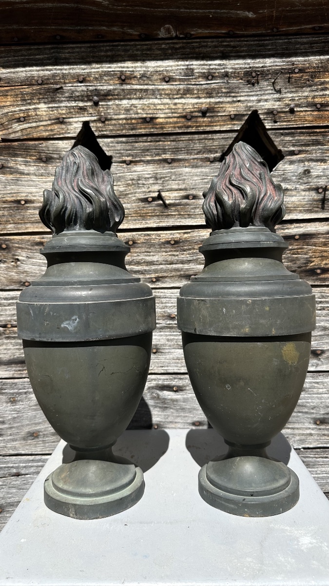 Pair Of Large Solid Bronze Covered Vases With Flame Decoration - Late 19th Century, Style