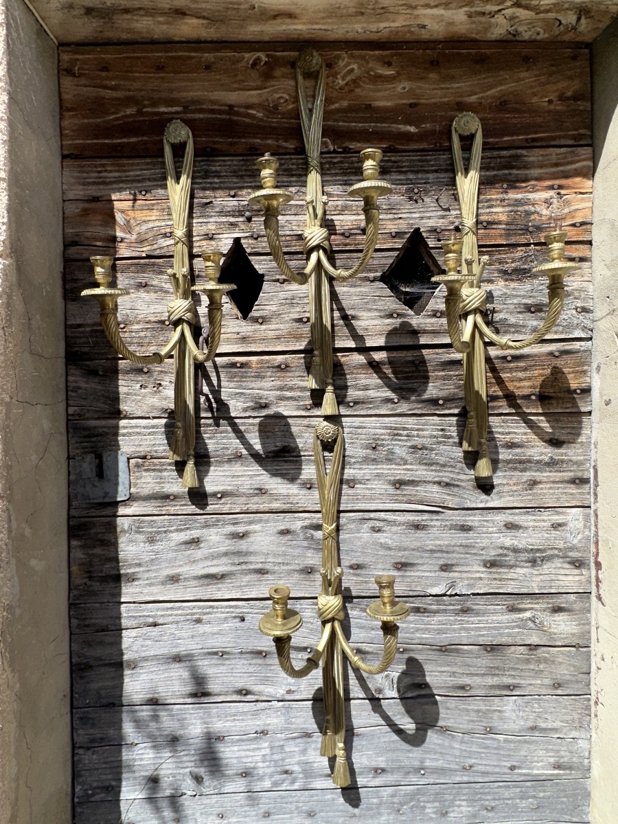 Set Of Four Louis XVI-style Wall Sconces -photo-3
