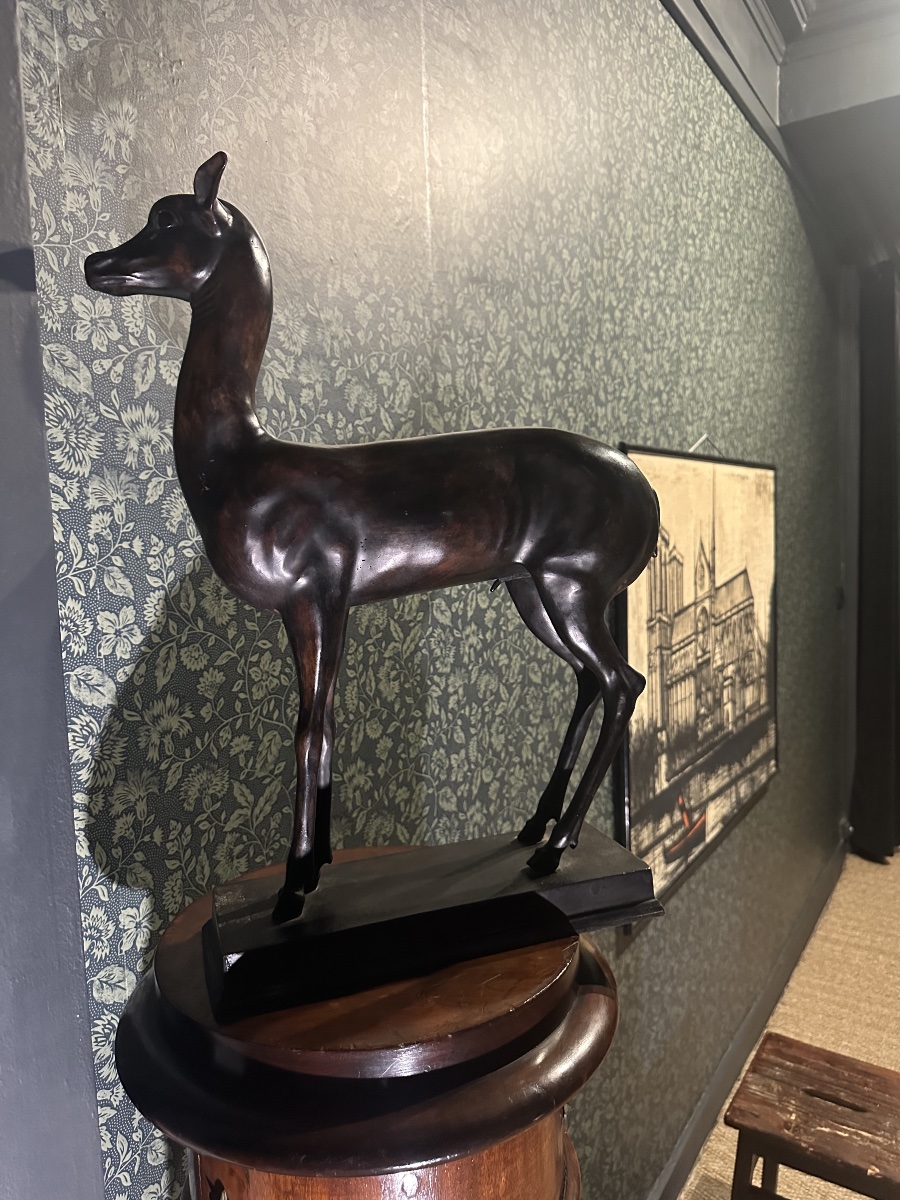 Grande antilope  en bronze patiné -photo-2