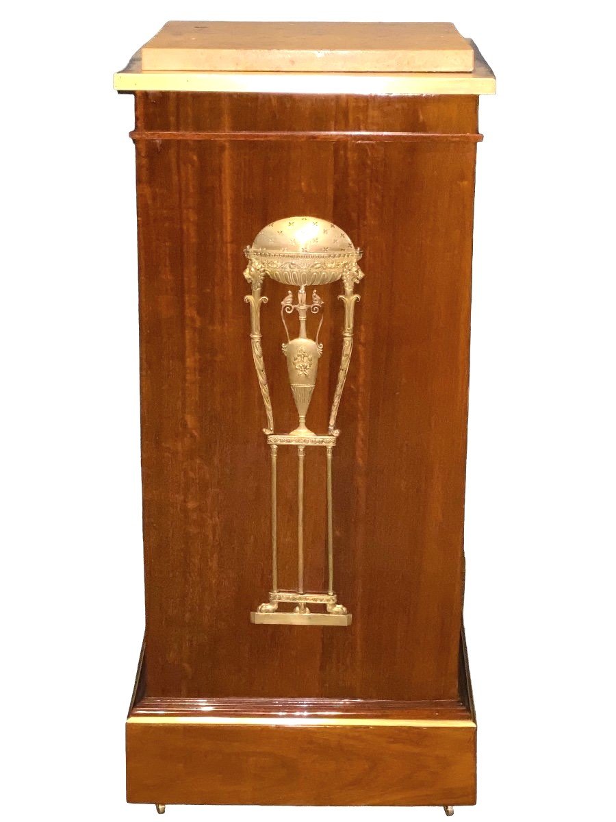 Somno In Mahogany And Mahogany Veneer, Jacob Frères In Paris Around 1800 (attributed)