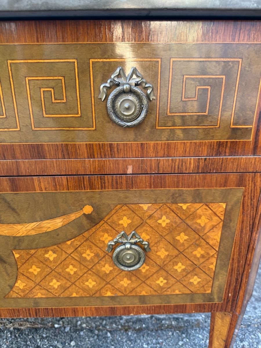 Commode de style Louis XVI en marqueterie, XXᵉ siècle – Plateau de marbre Gris -photo-5