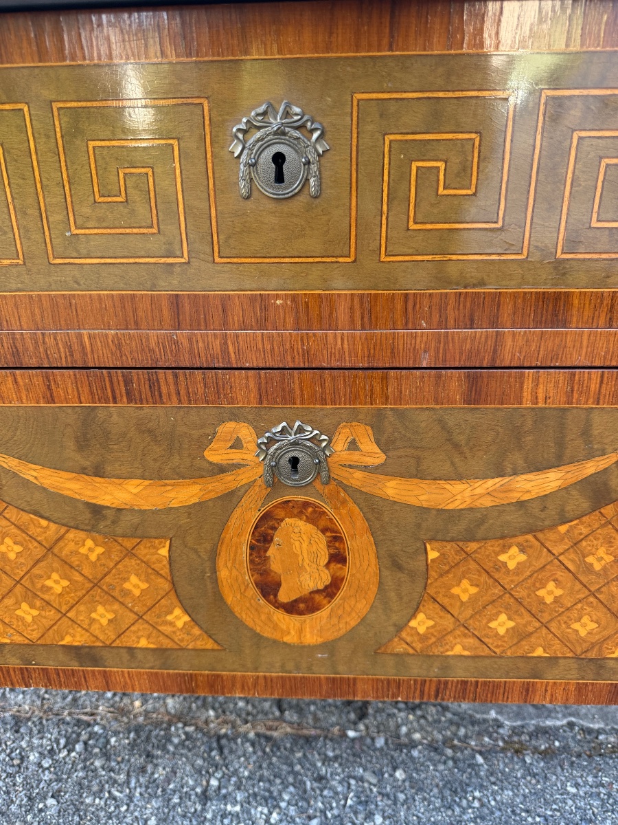 Commode de style Louis XVI en marqueterie, XXᵉ siècle – Plateau de marbre Gris -photo-6