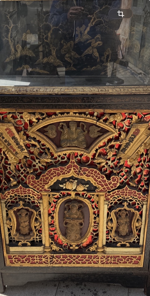 Important Antique Vietnamese Display Cabinet – Circa 1900 – Lacquered And Gilded Wood-photo-2