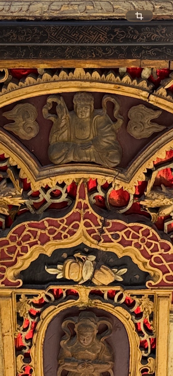 Important Antique Vietnamese Display Cabinet – Circa 1900 – Lacquered And Gilded Wood-photo-1