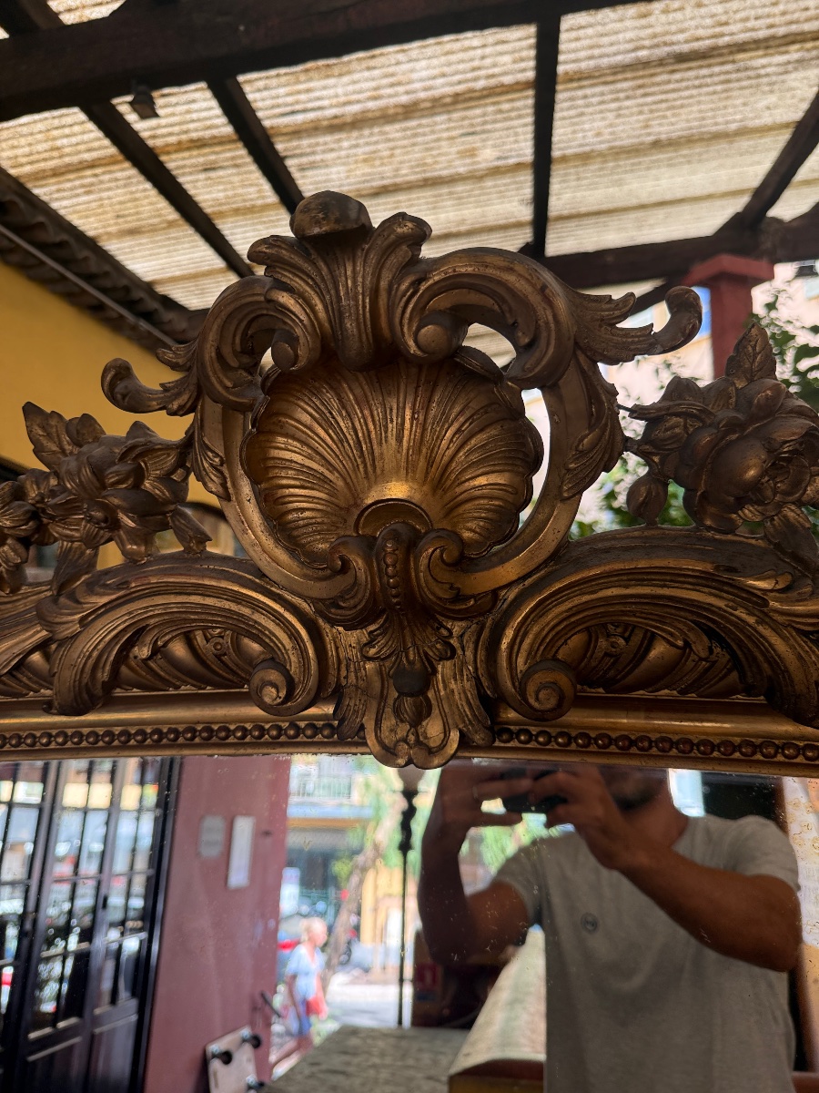 Grand miroir en bois sculpté et doré – Style Louis XV – Fin XIXᵉ siècle-photo-3