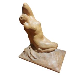 Nu agenouillé - terre cuite  Amadeo GENNARELLI (1881-1943)