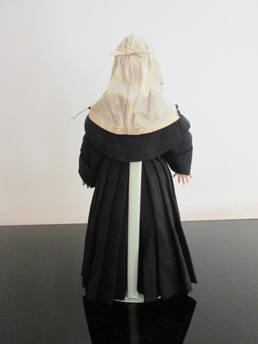 Poupée En Habit De Religieuse-photo-4