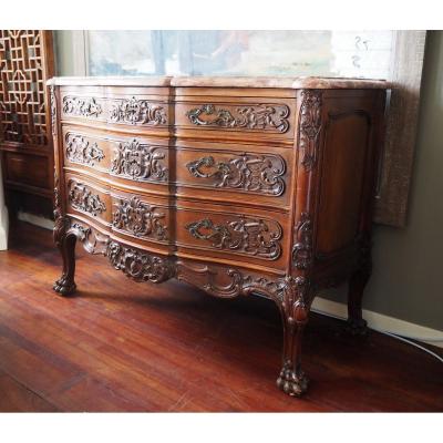 Commode De Style Regence En Noyer