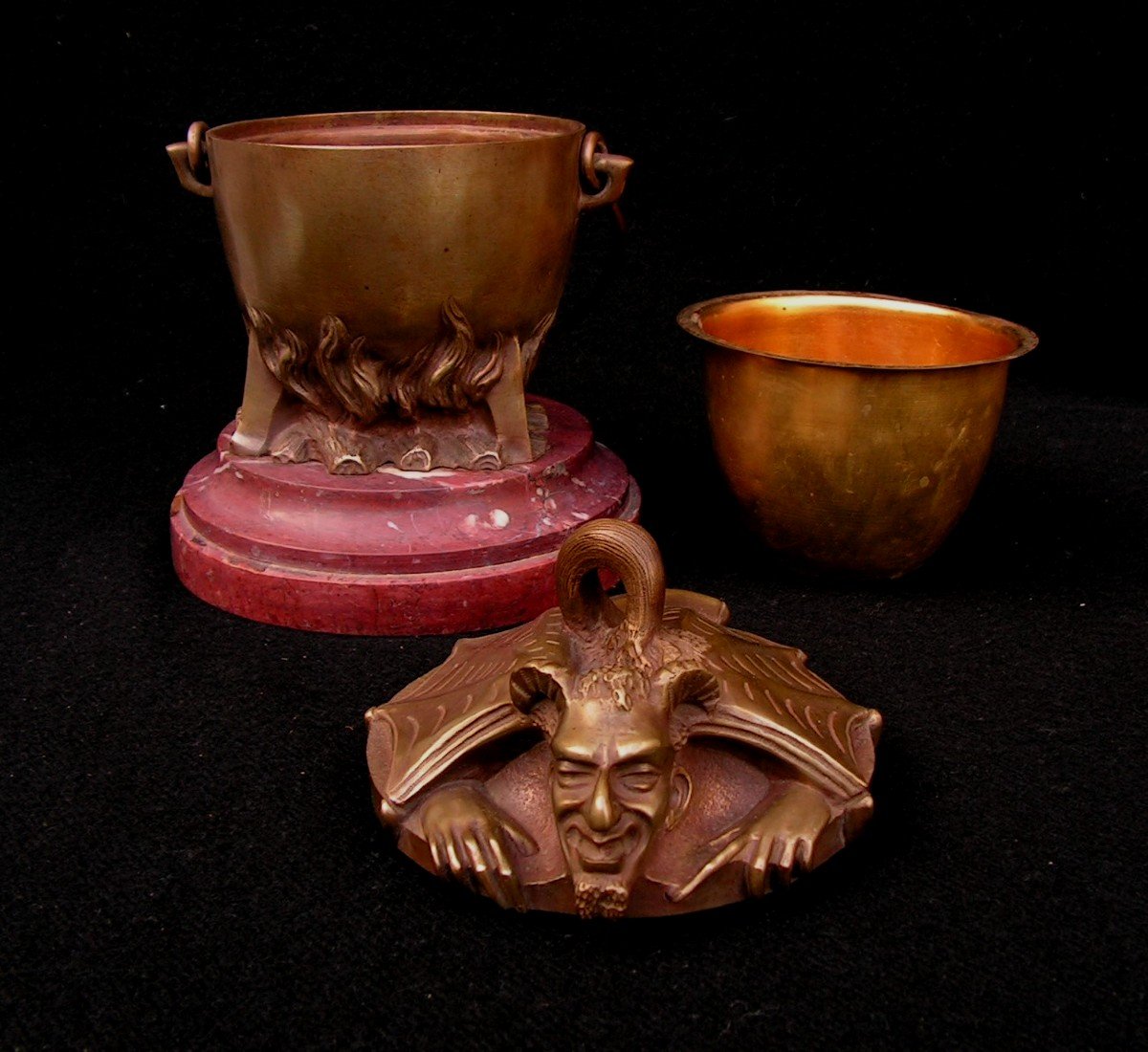 The Devil Coming Out Of The Cauldron Tobacco Pot In Bronze And Marble XIX Eme-photo-6