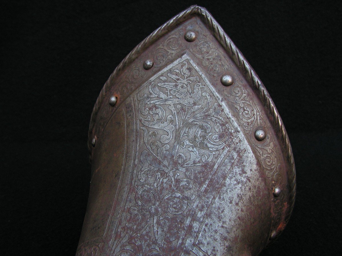 Antique Armor Gauntlet In Richly Decorated Metal Viollet Le Duc-photo-2