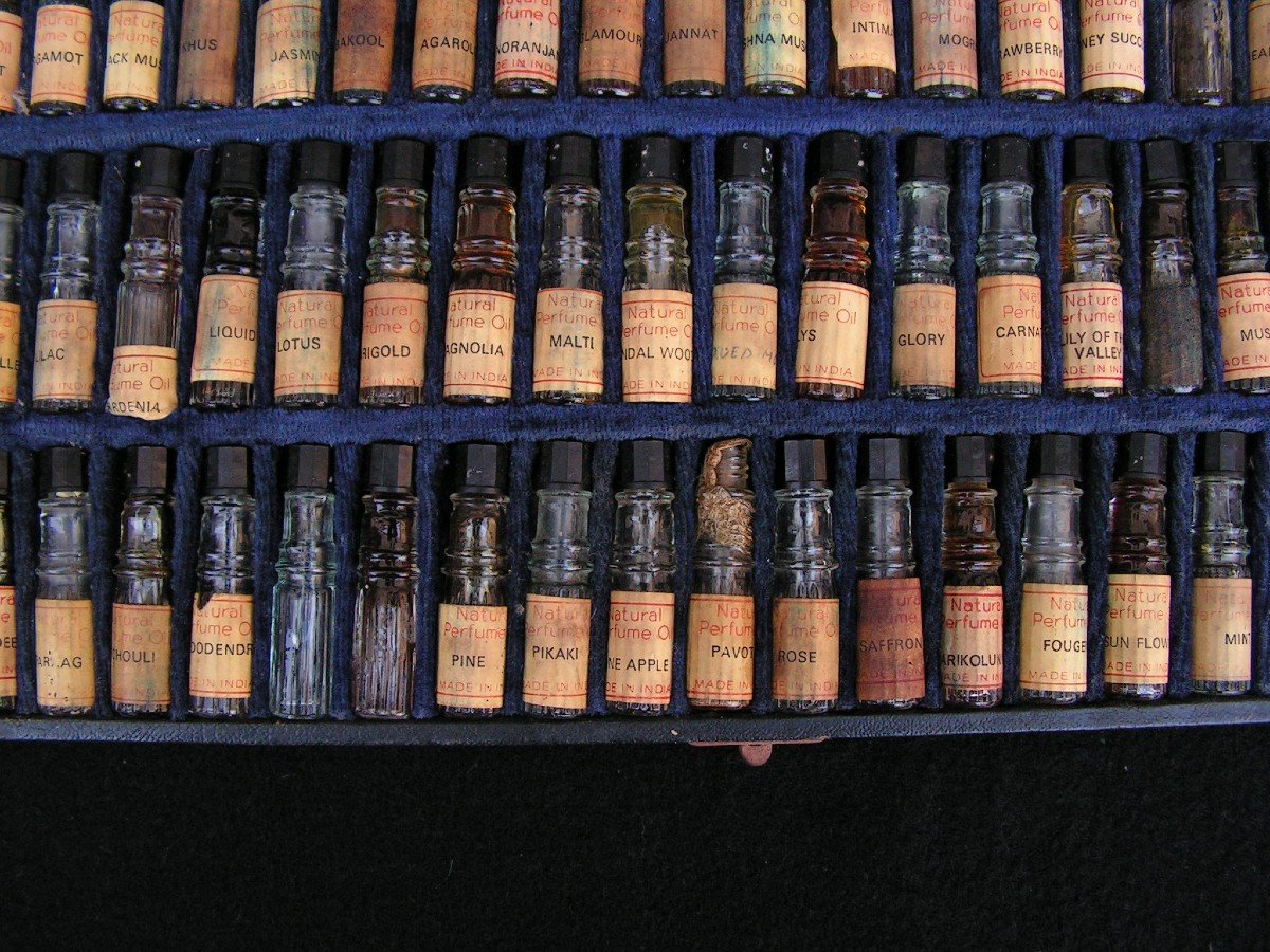 Old Perfumer's Organ For Nose Manufacture Of Perfumes Natural Perfume Oil-photo-3